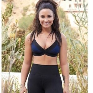 Fabletics Demi Lovato Romina Sports Bra L Unworn